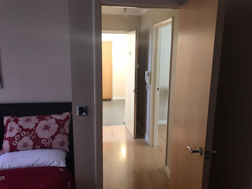Charlesmere Gardems ロンドン エクステリア 写真
