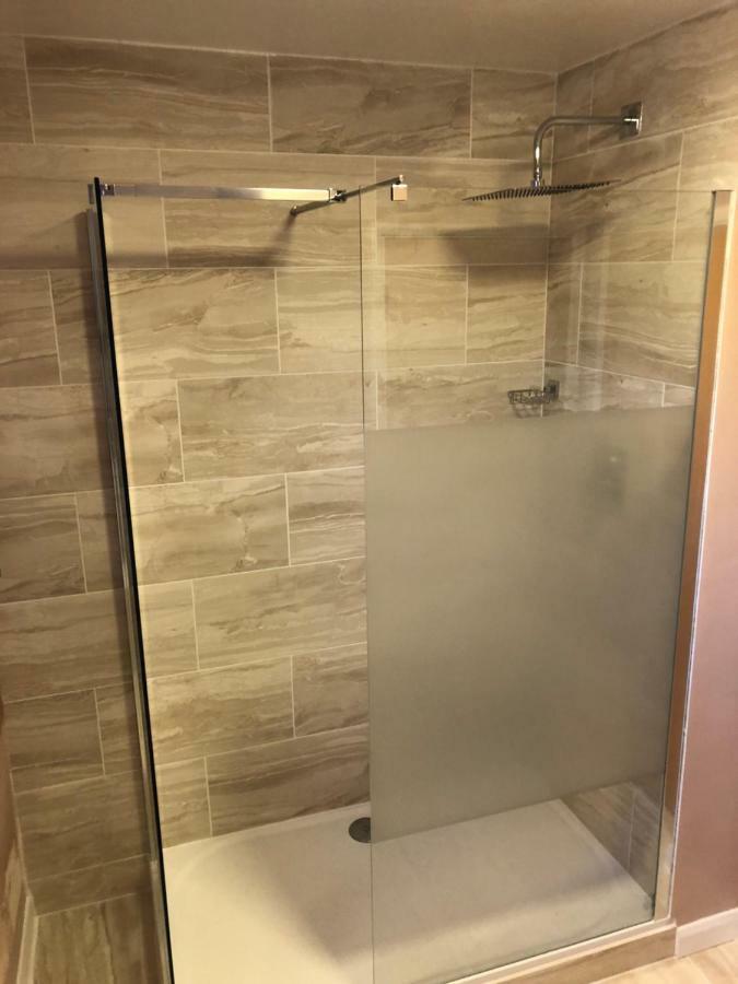 Charlesmere Gardems ロンドン エクステリア 写真